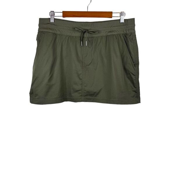THE NORTH FACE Aphrodite Skort in Dark Olive Green Size XL = 16 - 18 - Picture 1 of 15